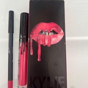 Kylie Jenner Lip gloss and liner set- Brand New